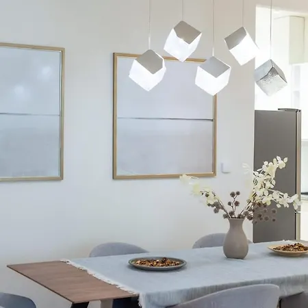 Lägenhet Luxury Retreat With Hot Tub In Prime Location *